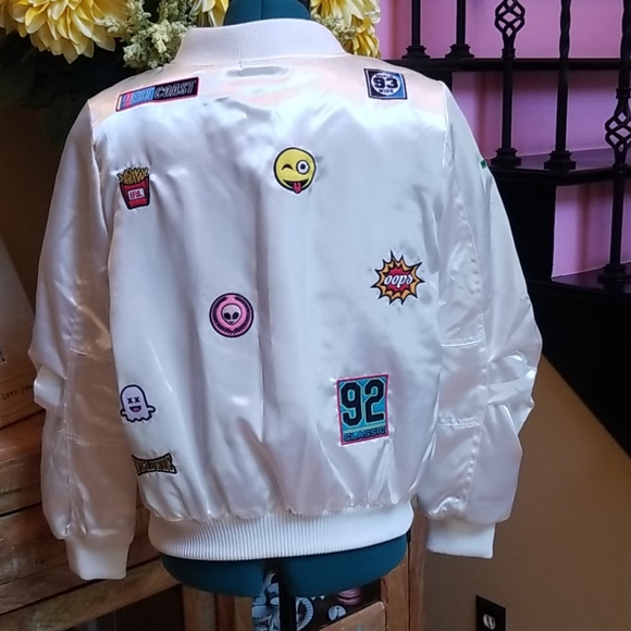 New Forever 21 Patch Bomber Jacket - SZ L - Picture 7 of 7